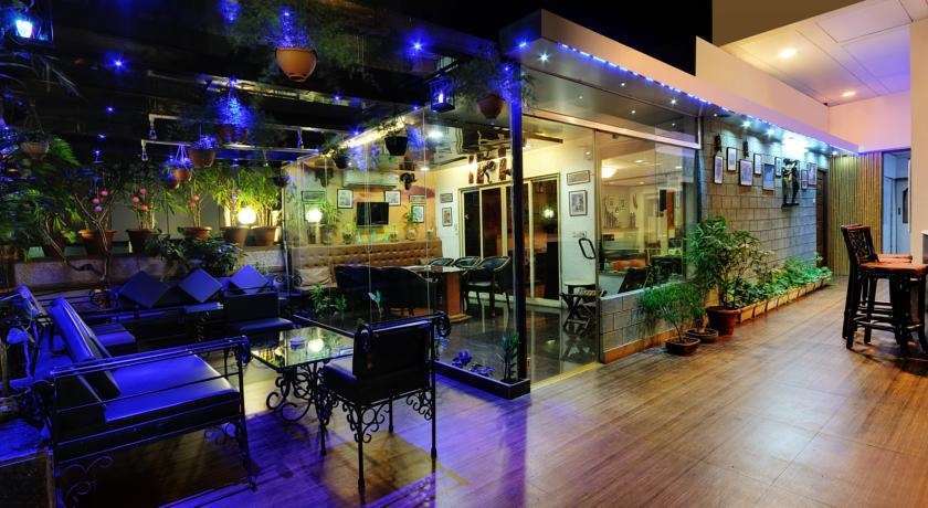 Regal Enclave Hotel Mumbai Restaurant photo